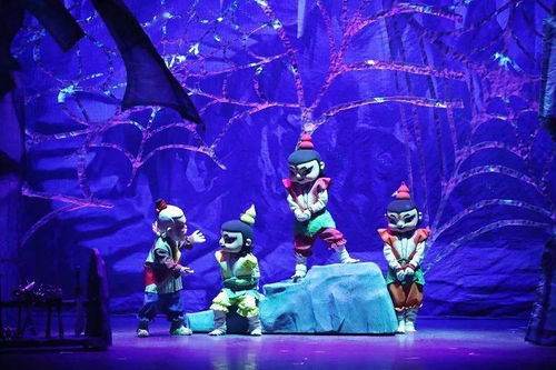 國慶專場演出 經(jīng)典歸來 上影廠授權兒童劇 葫蘆兄弟 ,原汁原味,看葫蘆娃七兄弟